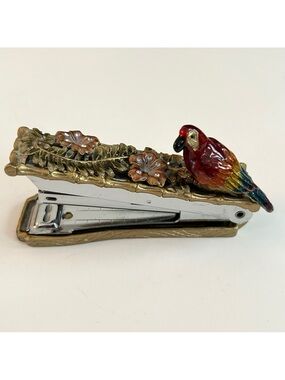 Ashleigh Manor Stapler w/ Parrot